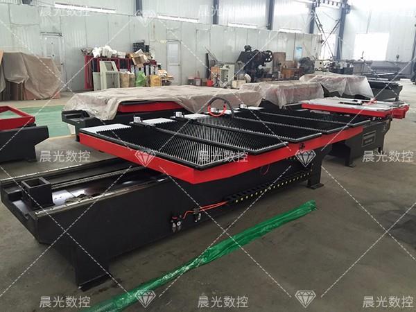 如何正確使用數(shù)控送料機(jī)？